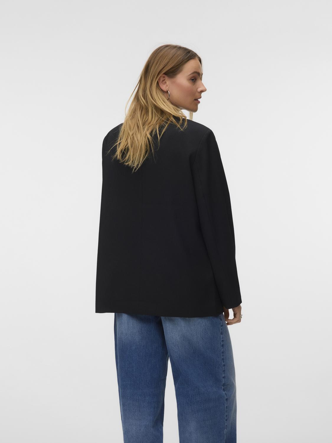 model_shot-back
